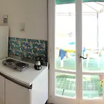 Casa Dei Glicini Konukevi