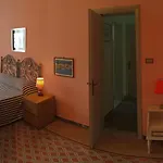 Casa Dei Glicini Konukevi