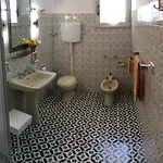 Konukevi Casa Dei Glicini 3*