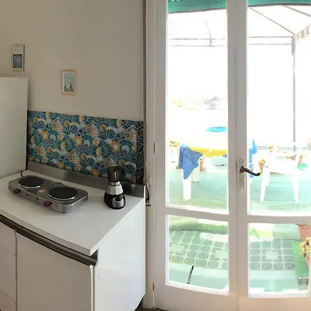 Casa Dei Glicini 게스트하우스